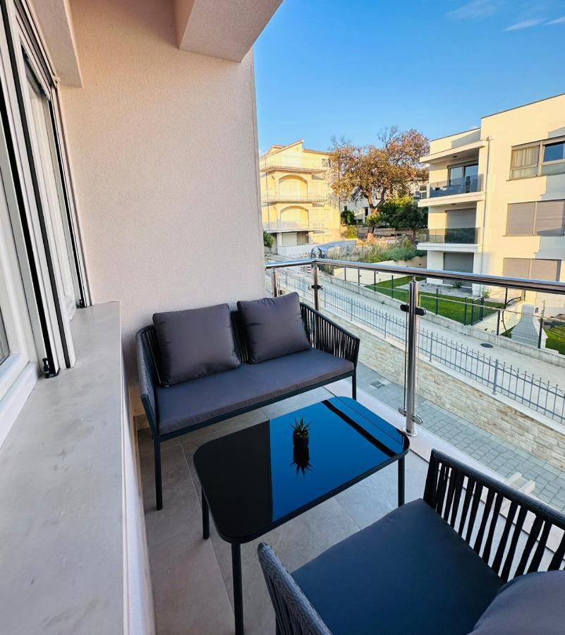 Clouds Apartments Ciovo - 20 Meters From Copacabana Beach Trogir Exterior foto