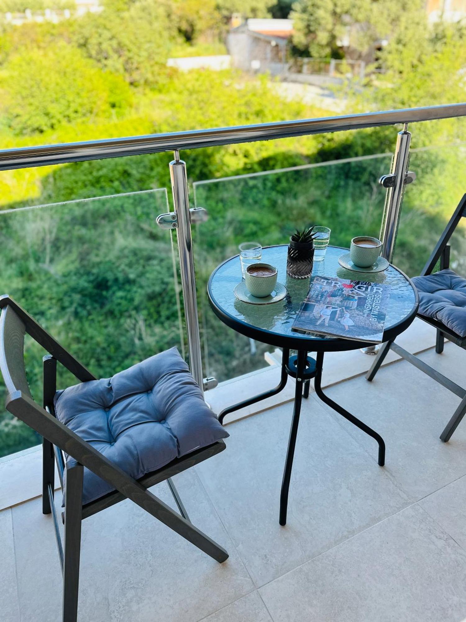 Clouds Apartments Ciovo - 20 Meters From Copacabana Beach Trogir Exterior foto